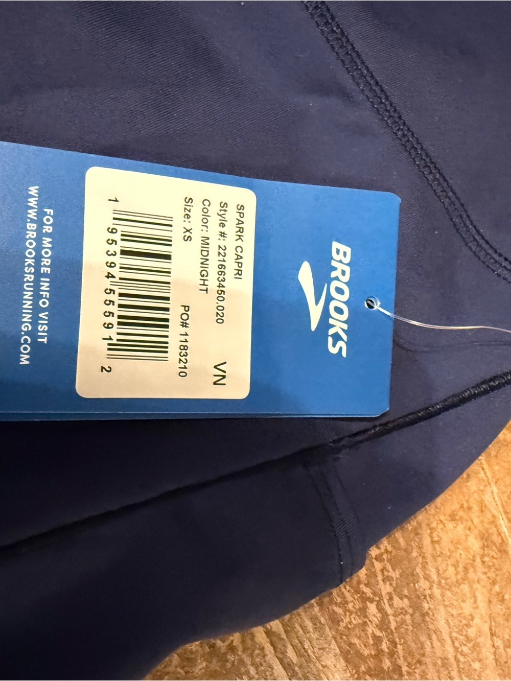 Brooks Women Spark Capri Athletic Leggings - Picture 3 of 3
